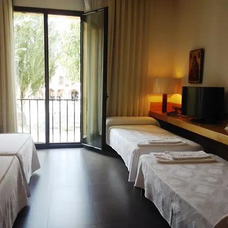 Hotel Hospedería Monástica Pax León